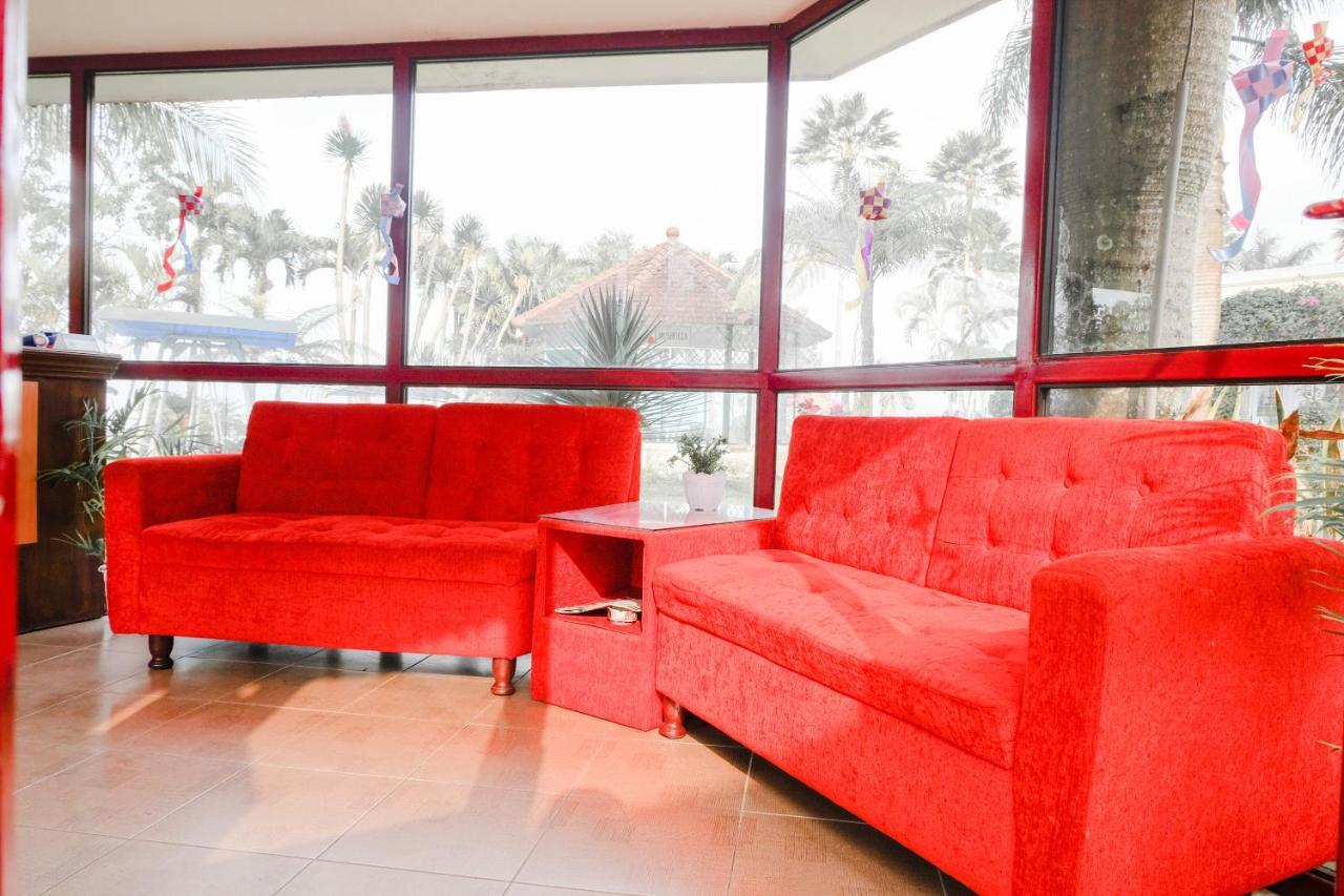 Oyo 803 Toetie Hotel Batu  Zewnętrze zdjęcie