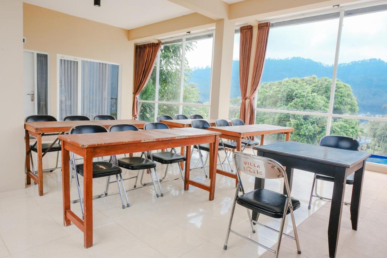 Oyo 803 Toetie Hotel Batu  Zewnętrze zdjęcie